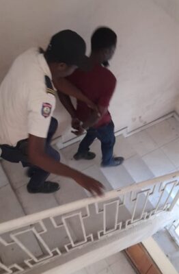 Haiti-Politique/ Justice : Libération du porte- parole de l'opposition dans l'Artibonite 1 Haiti-Politique/ Justice : Libération du porte- parole de l'opposition dans l'Artibonite