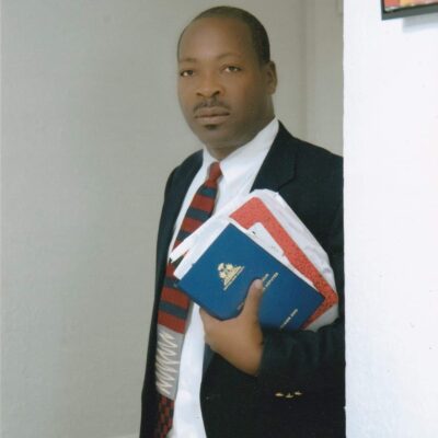 Haïti/Justice : Me Danton LÉGER invité à répondre aux questions du commissaire du Gouvernement de Petit-Goâve 4 Haïti/Justice : Me Danton LÉGER invité à répondre aux questions du commissaire du Gouvernement de Petit-Goâve