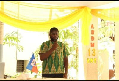 Haiti-Culture: Piterson Charles, une jeunesse consacrée à l’artisanat