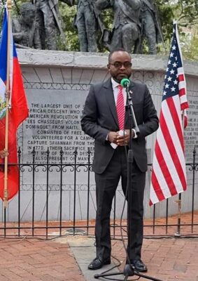 Culture: Participation du ministre Jacquet à la 14e commémoration du monument historique "Les chasseurs volontaires de Saint Domingue"