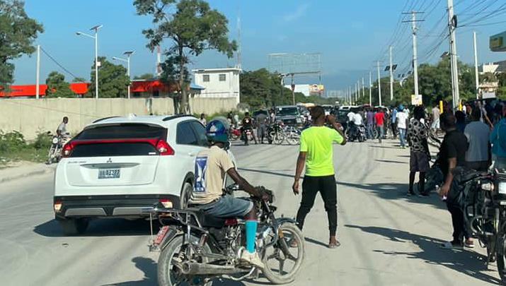 Rareté de carburant: Protestation des motards dans la Commune de Tabarre