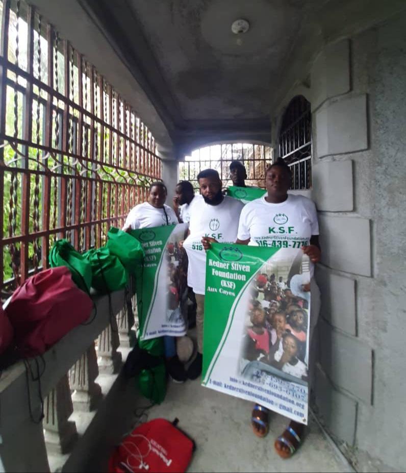 Cayes: Kedner Stiven Foundation (KSF) vole au secours des sinistrés du séisme du 14 août 2021