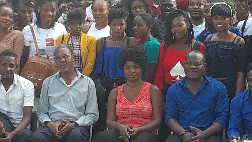 Haiti/Entrepreneuriat : FENAFEMH forme des jeunes des quartiers défavorisés pour le marché du travail 2 Haiti/Entrepreneuriat : FENAFEMH forme des jeunes des quartiers défavorisés pour le marché du travail