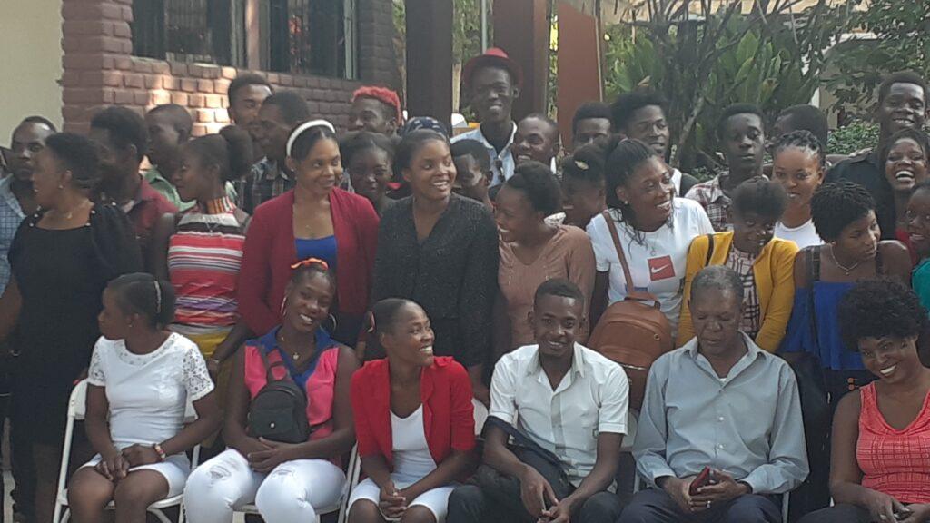Haiti/Entrepreneuriat : FENAFEMH forme des jeunes des quartiers défavorisés pour le marché du travail 6 Haiti/Entrepreneuriat : FENAFEMH forme des jeunes des quartiers défavorisés pour le marché du travail