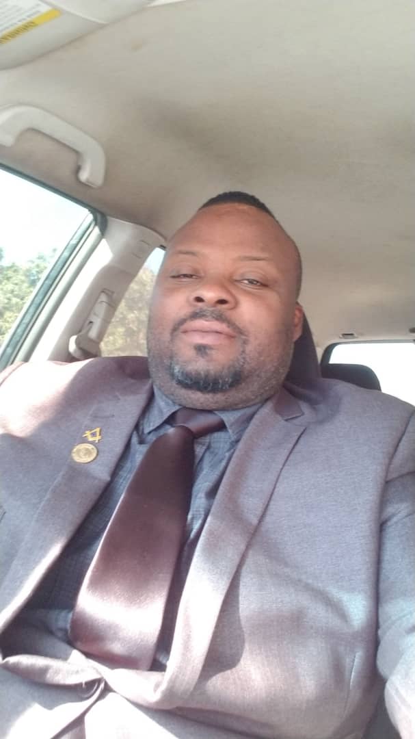 Le quotidien béninois ‘’Décryptage infos” sélectionne l’Haïtien Jéhovah Toussaint parmi les dix personnalités les plus généreuses au monde