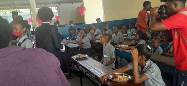 La Coordonnatrice du PNCS célèbre son anniversaire aux côtés des élèves de l'école nationale Colbert Lochard
