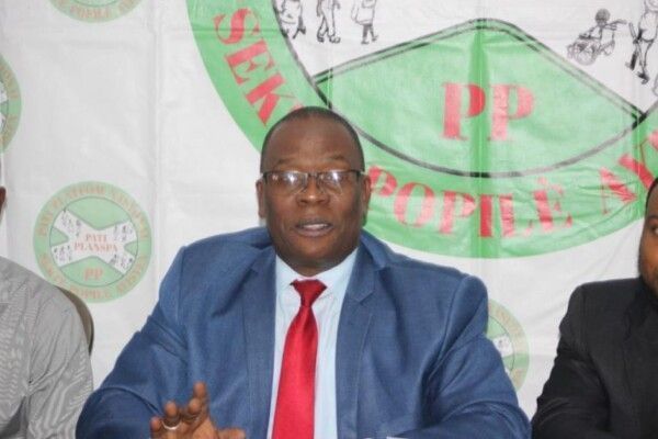 Préoccupé par la crise haïtienne, le président du PLANSPA accuse les politiciens traditionnels