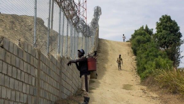 La République dominicaine lance la construction d’un mur à la frontière avec Haïti