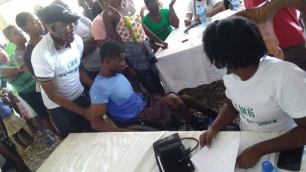 La clinique mobile salvatrice de Stanley Jean Julien à Fontamara