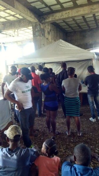 La clinique mobile salvatrice de Stanley Jean Julien à Fontamara