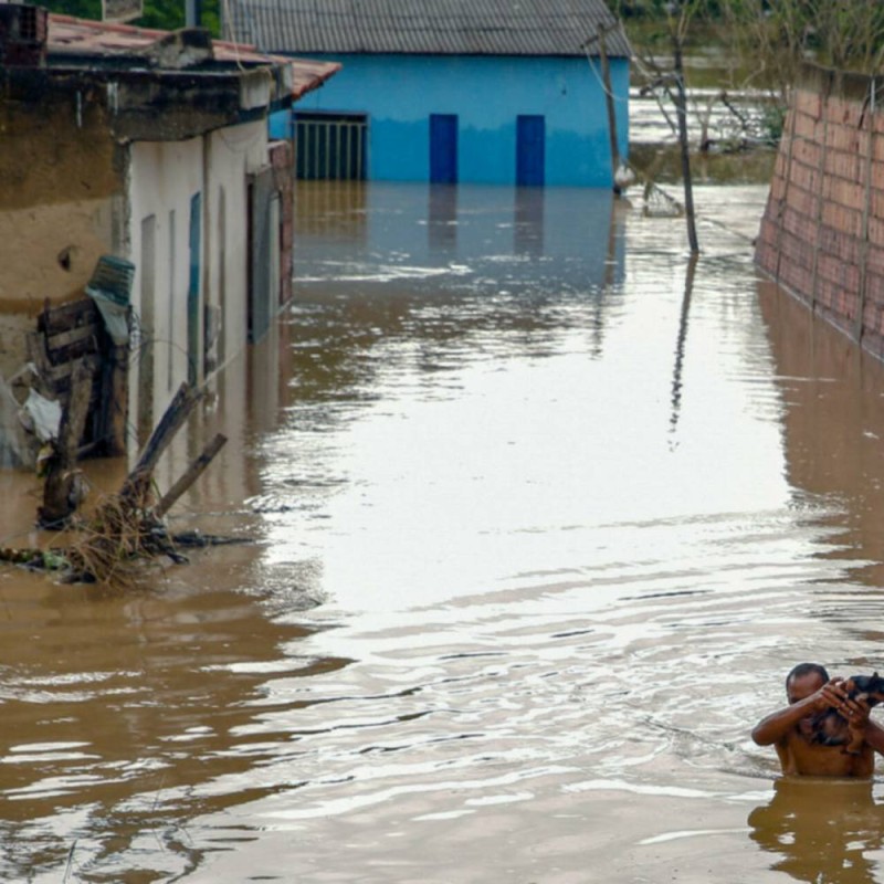 Drame: 44 personnes tuées et 56 autres disparues à la suite des pluies diluviennes au Brésil