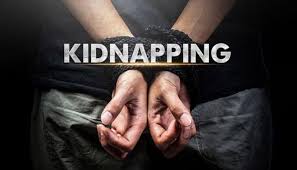 Le Dr Jacques Pierre Pierre vient d'être kidnappé à la ruelle Waag