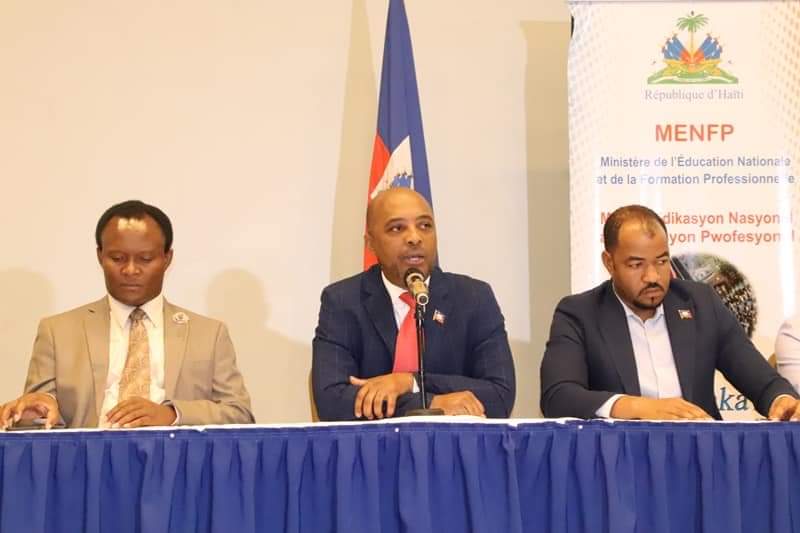 Haïti/Education : Les manuels du livre unique pour les classes de 1ère et 2ème AF bientôt acheminés dans les écoles de la république 5 Haïti/Education : Les manuels du livre unique pour les classes de 1ère et 2ème AF bientôt acheminés dans les écoles de la république