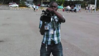 Haïti: Le Journaliste Reporter d'Image de la Télé Métropole, Ellecy Dieulassaint, victime d'une bonbonne lacrymogène