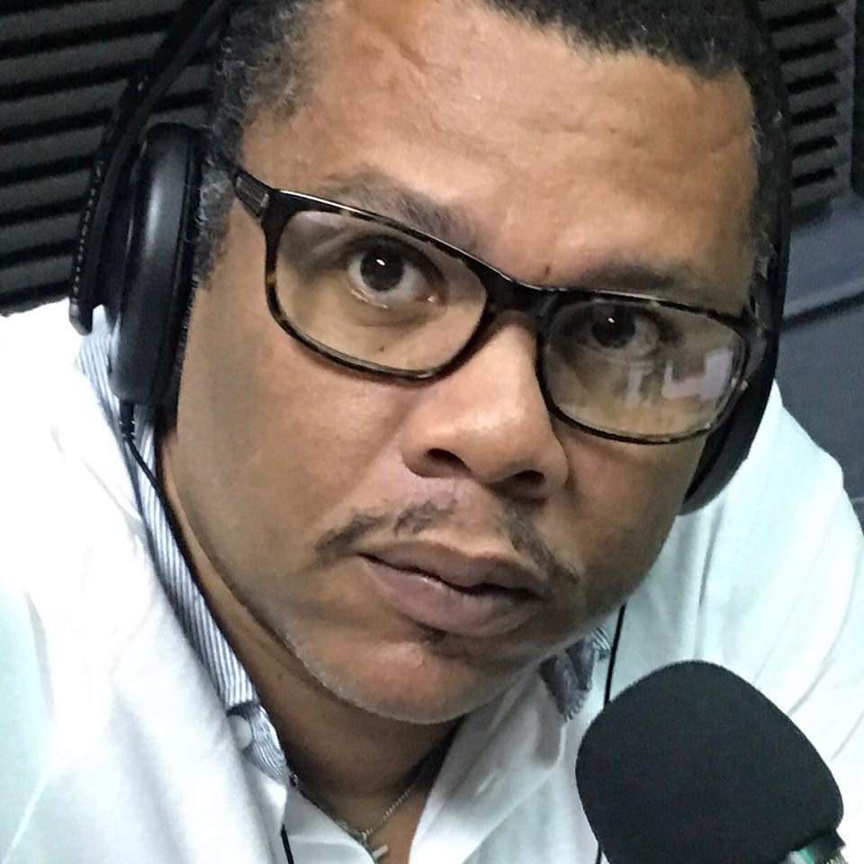 Haiti/Insécurité: Victime d'une attaque armée, Roberson Alphonse sorti blessé et son véhicule criblé de balles