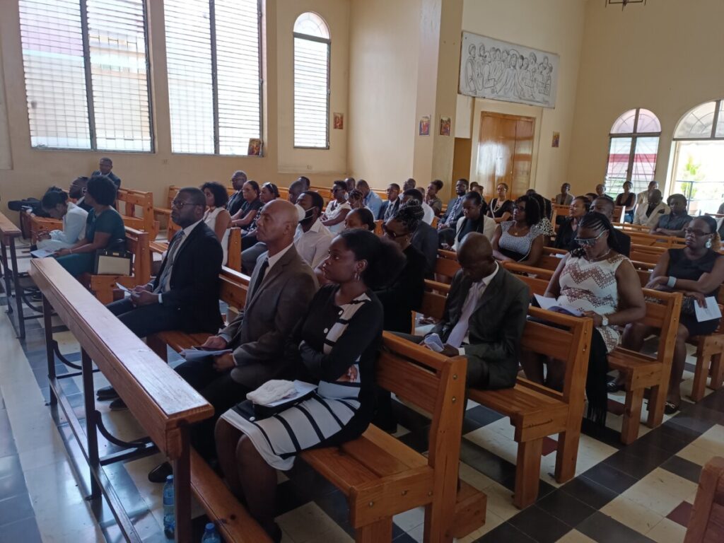 Pétion-Ville : une messe de requiem chantée à la mémoire du Dr Odilet Lespérance en l'église St Pierre