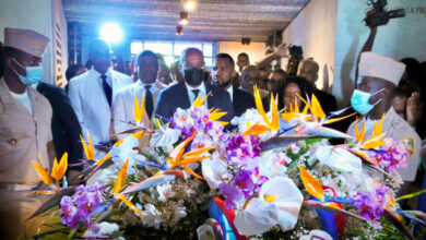 Haïti/commémoration du 216e anniversaire de l'assassinat de Dessalines: offrande florale et recueillement par Ariel Henry au MUPANAH