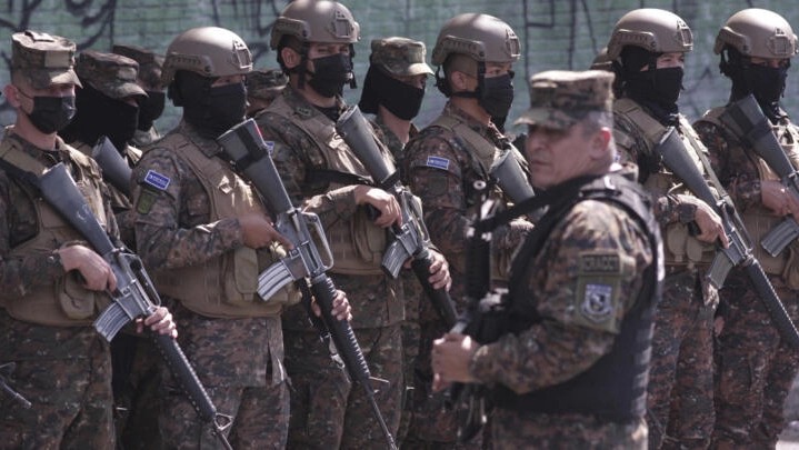 Au Salvador, opération choc contre les gangs: Soyapango, la deuxième ville du pays en état de siège