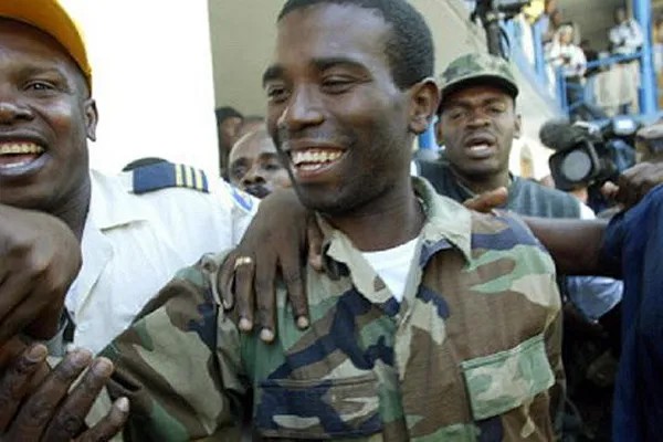 Politique : Guy Philippe annonce qu’il sera de retour sur la scène politique après sa libération 1 Politique : Guy Philippe annonce qu’il sera de retour sur la scène politique après sa libération