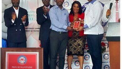 "Prix Humanitaire": l'agence de presse en ligneFCN Haïti décorée par le Renagsang pour l'édition 2022