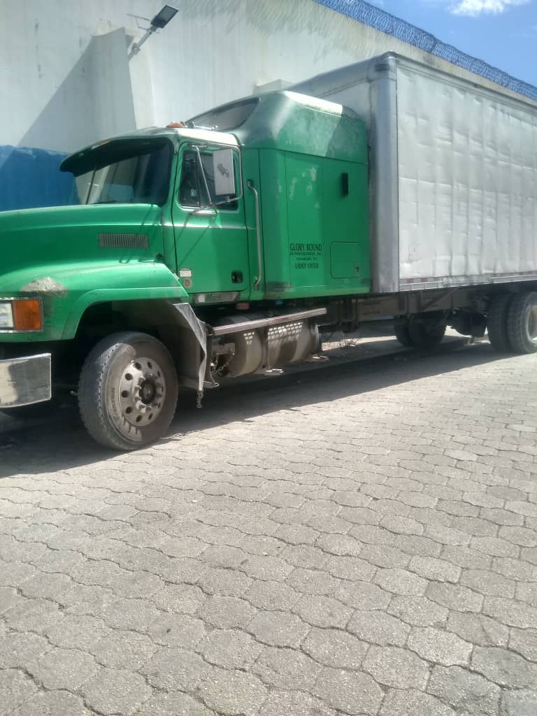 Port-au-Prince/Insécurité : un camion de marchandises détourné dans la périphérie du palais national
