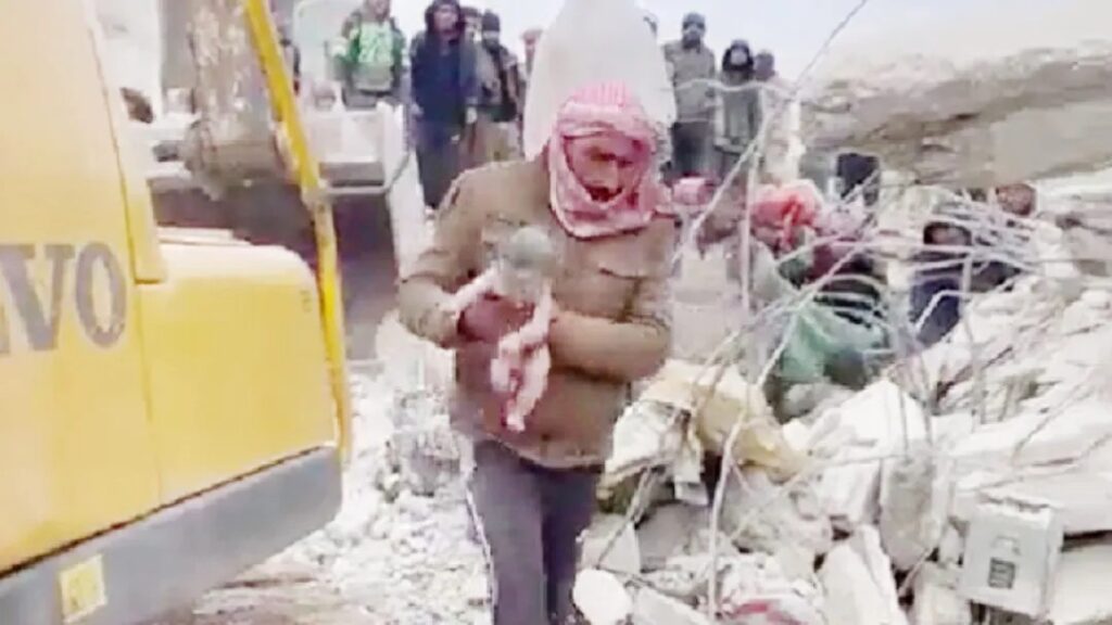 Syrie/séisme : une petite fille née sous les décombres est la seule survivante de sa famille 3 Syrie/séisme : une petite fille née sous les décombres est la seule survivante de sa famille