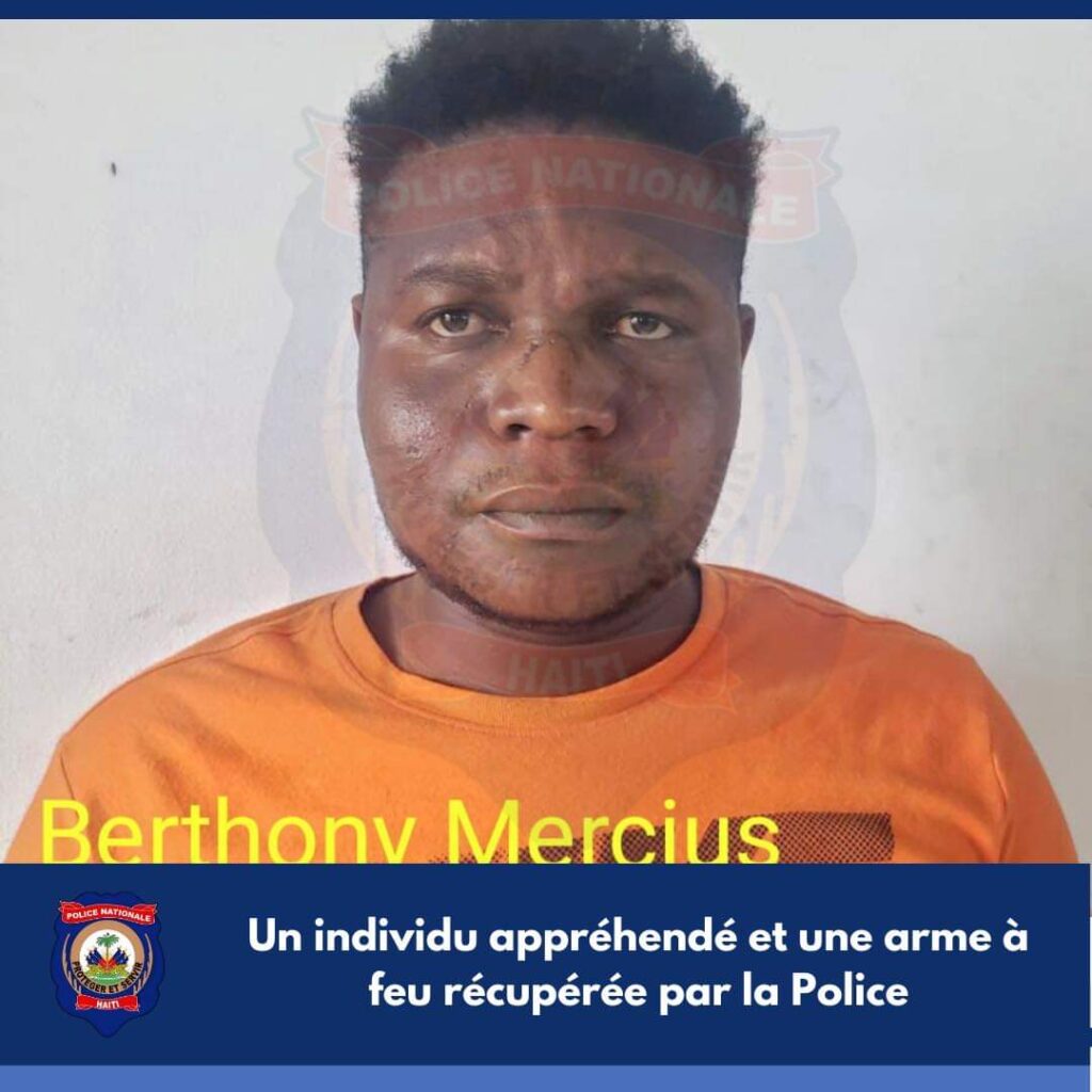Ti Blanc" arrêté à Saint-Marc en possession d'une arme à feu appartenant à la PNH