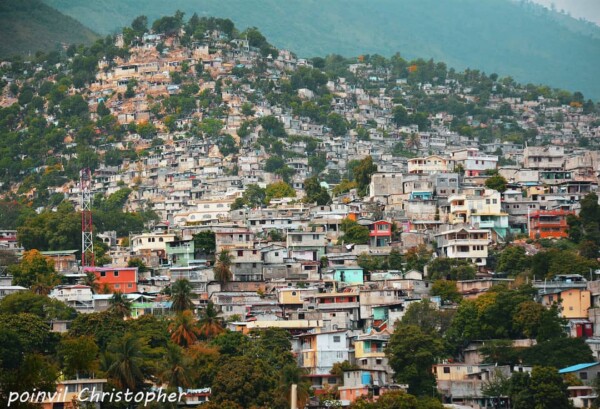 Insécurité: les habitants de plusieurs quartiers de Port-au-Prince se mobilisent pour contrecarrer les bandits 1 Insécurité: les habitants de plusieurs quartiers de Port-au-Prince se mobilisent pour contrecarrer les bandits