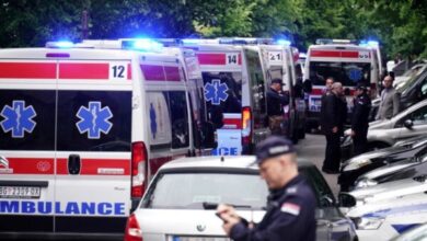 Serbie: Un adolescent de 13 ans fait feu dans une école, tuant huit élèves et un gardien