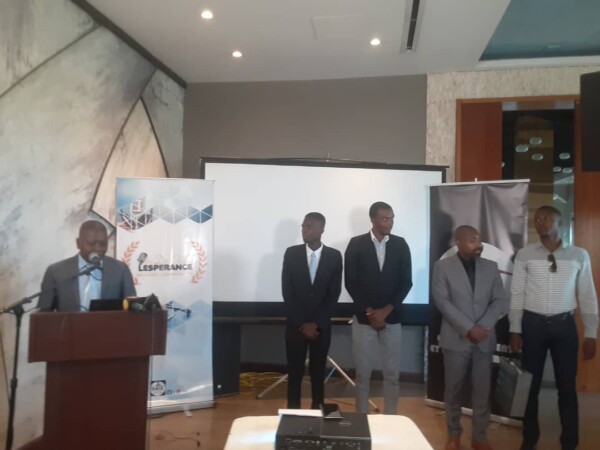 Le RHJS a remis le prix " Dr Odilet Lespérance" aux lauréats de la 3ème édition du concours national de reportage