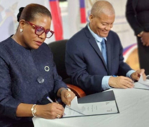 Signature d'une convention de partenariat entre le MCC et l'UEH pour le développement culturel et la valorisation du patrimoine