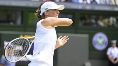 Iga Swiatek poursuit sa domination à Wimbledon et atteint les huitièmes de finale pour la deuxième fois