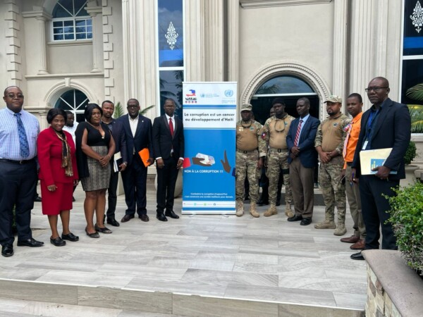 Corruption dans le Nord-Est: l'OCNH en partenariat avec le HCDH en Haïti appelle la population à coopérer pour lutter contre ce fléau