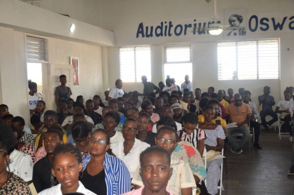Cap-Haitien: l'IGGEP poursuit ses échanges avec les citoyens pour les inciter à s'impliquer dans la cause du pays