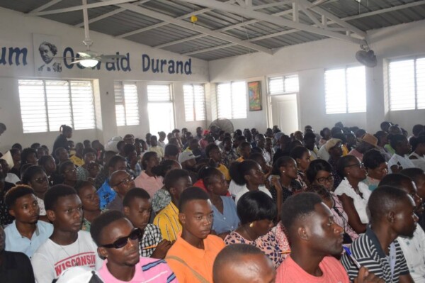 Cap-Haitien: l'IGGEP poursuit ses échanges avec les citoyens pour les inciter à s'impliquer dans la cause du pays