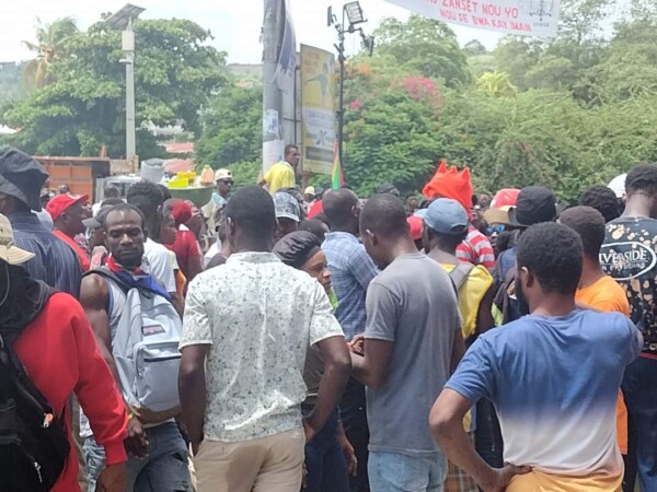 Le Kenya sur le territoire national, des manifestants gagnent les rues