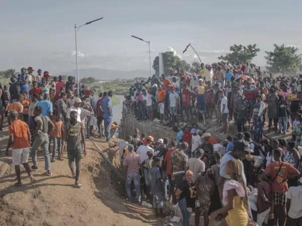 Construction du canal sur la rivière du Massacre, les habitants s'érigent en Capois Lamort