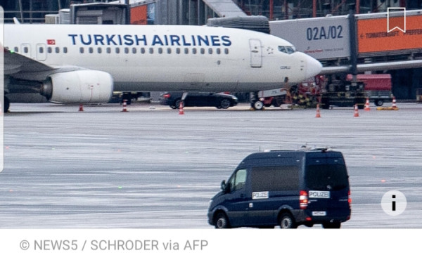 Fin de la prise d'otage à l'aéroport de Hambourg, avec l'arrestation du suspect