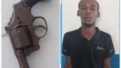 Cayes/Sécurité : un présumé bandit appréhendé et une arme à feu saisie à chantal
