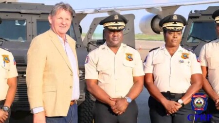 Réception d'une dizaine véhicules blindés par la Police Nationale d'Haïti 2 Réception d'une dizaine véhicules blindés par la Police Nationale d'Haïti
