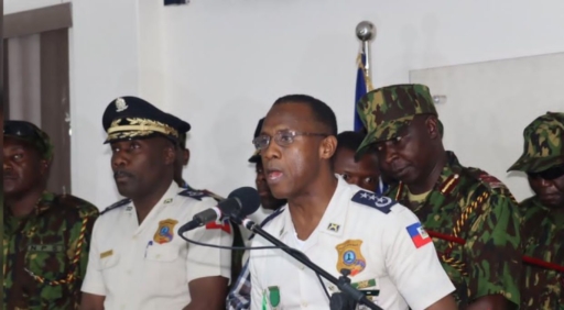 Le commandant en chef de la PNH envisage de Nouvelles Stratégies pour stopper les Gangs 2 Le commandant en chef de la PNH envisage de Nouvelles Stratégies pour stopper les Gangs