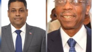 Laurent Saint-Cyr et Jean-Bertrand Aristide évoquent sécurité et élections 6 Laurent Saint-Cyr et Jean-Bertrand Aristide évoquent sécurité et élections