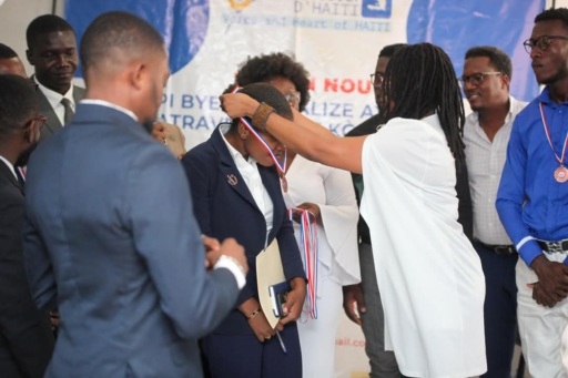 La FDSE remporte la 3e édition du concours de débat inter-universitaire "Je suis le président d'Haïti"