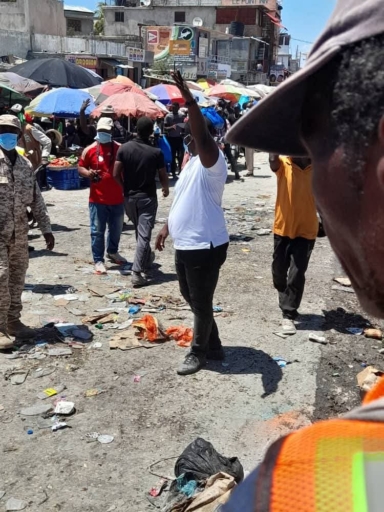 Déchets : le SNGRS passe à l’offensive au marché de Gérald Bataille 2 Déchets : le SNGRS passe à l’offensive au marché de Gérald Bataille