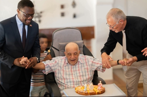 France/Culture-Littérature: René Depestre honoré à 102 ans par la ville de Lézignan-Corbières