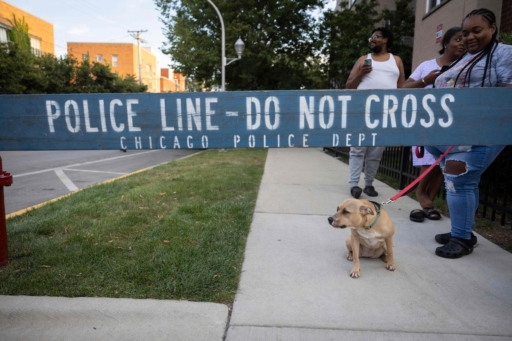 Quatre passagers tués par balle dans un train de banlieue à Chicago, un suspect arrêté 2 Quatre passagers tués par balle dans un train de banlieue à Chicago, un suspect arrêté