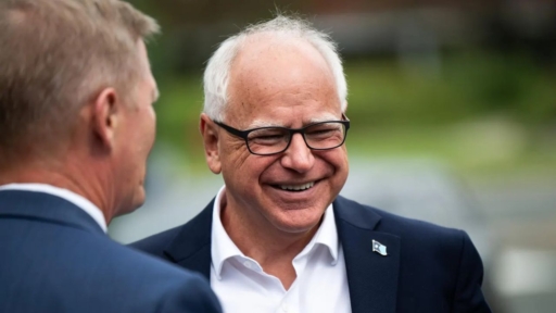 Tim Walz choisit comme colistier de Kamala Harris pour l'élection présidentielle des États-Unis 2024