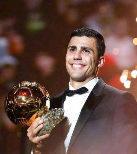 Football: Contre toute attente Rodri remporte le 68e ballon d'Or de France Football