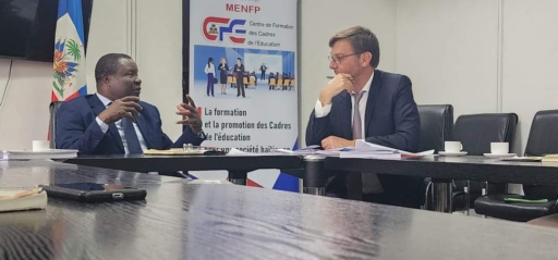 Éducation/Coopération : le ministre de l'education nationale discute avec l'ambassadeur de France en Haïti