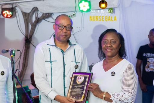 "Nightingale White Night GALA" : Des infirmières et hauts dignitaires honorés à l'occasion de la journée internationale des Infirmières